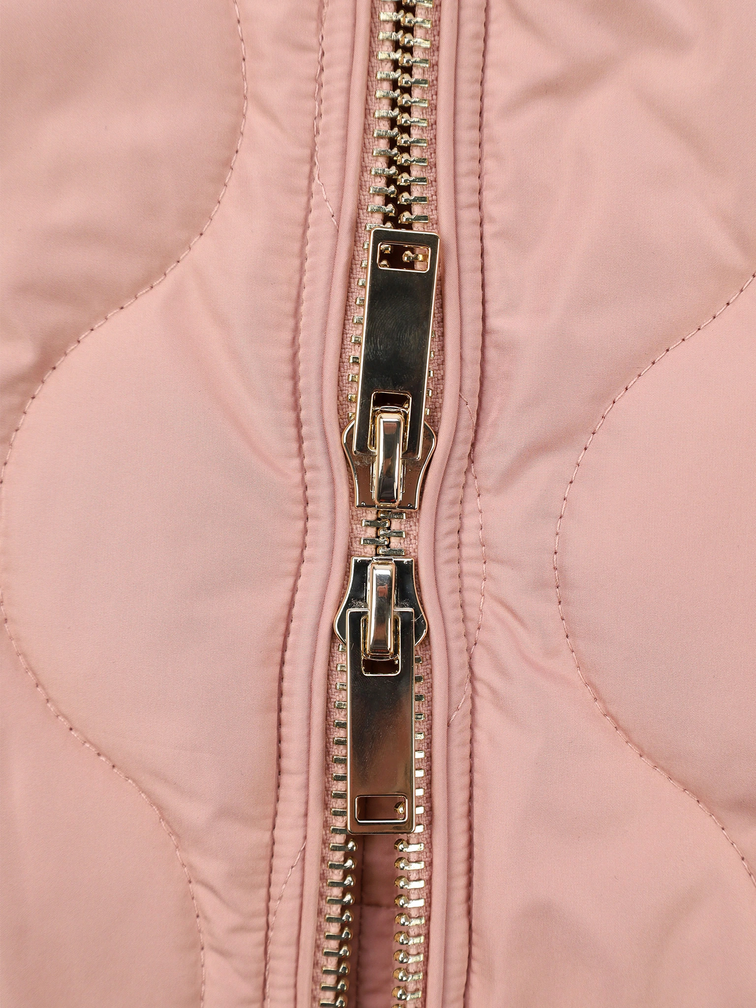 Куртка укороченная розового цвета свободного кроя